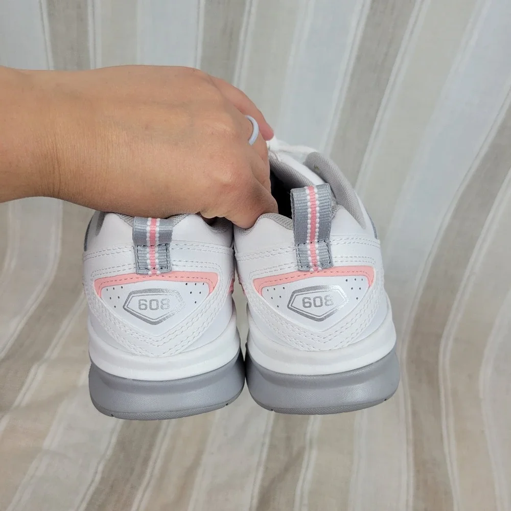 New Balance Women's 608v5 Casual Comfort Cross Trainer Shoes Sneakers Size 8